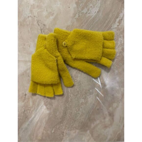 Urban Outfitters Clara Convertible Knit Glove in Mauve Size OS - Picture 3 of 3